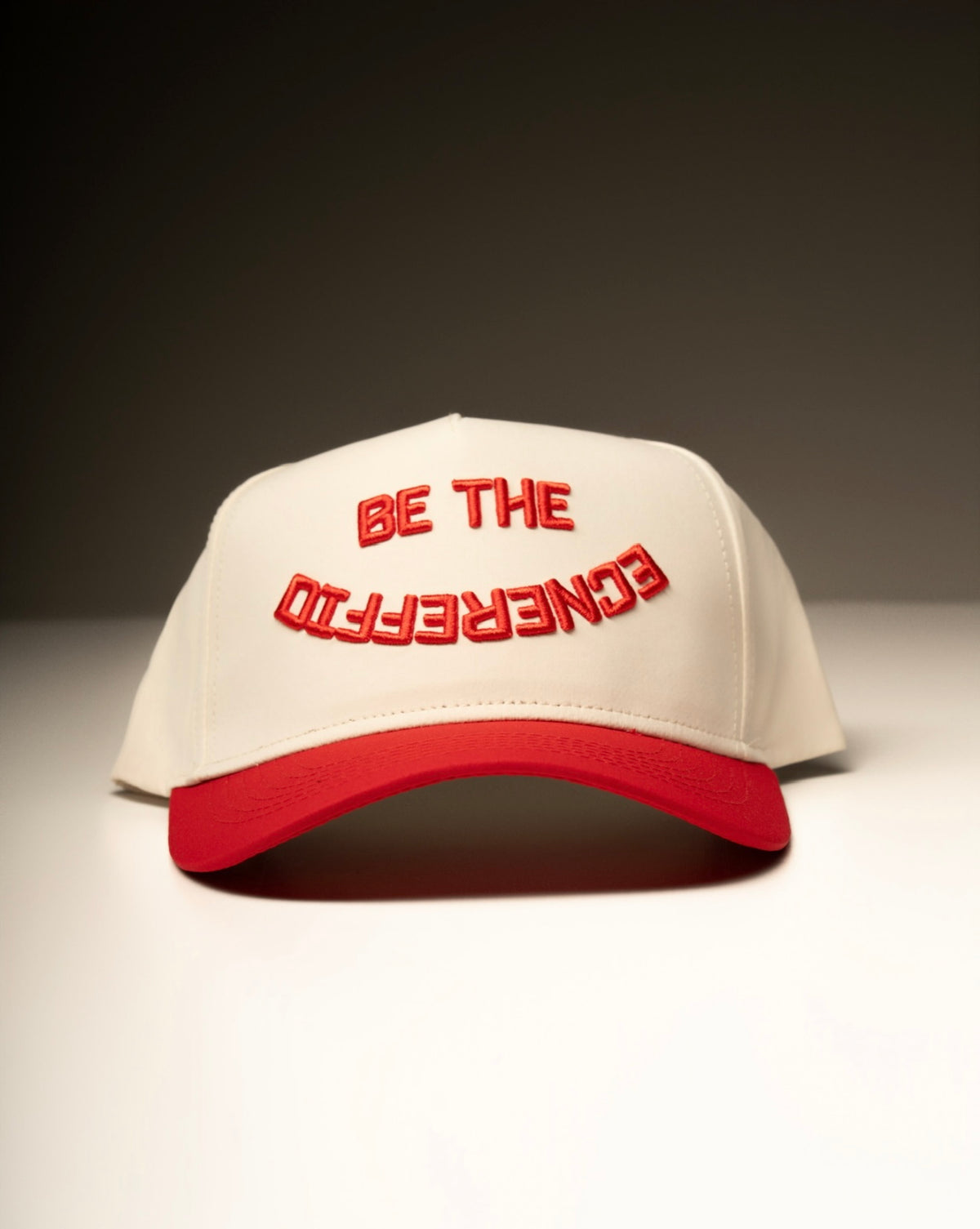 RED 2TONE TRUCKER HAT